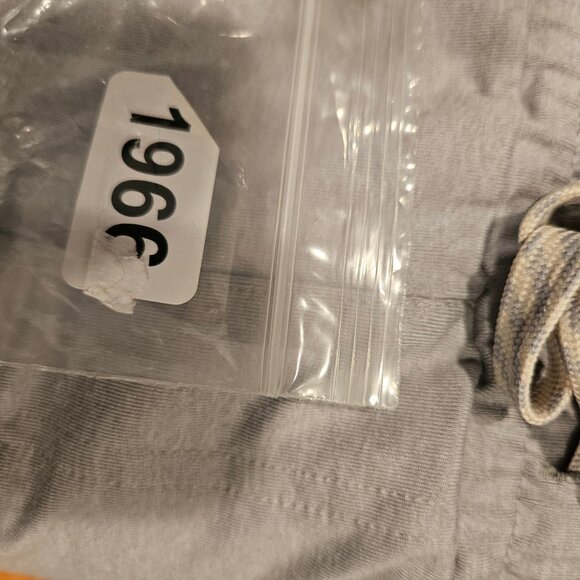 Vuori Mens M The Rise and Shine Performance Jogger Pants Light Gray zip pockets - Picture 12 of 13